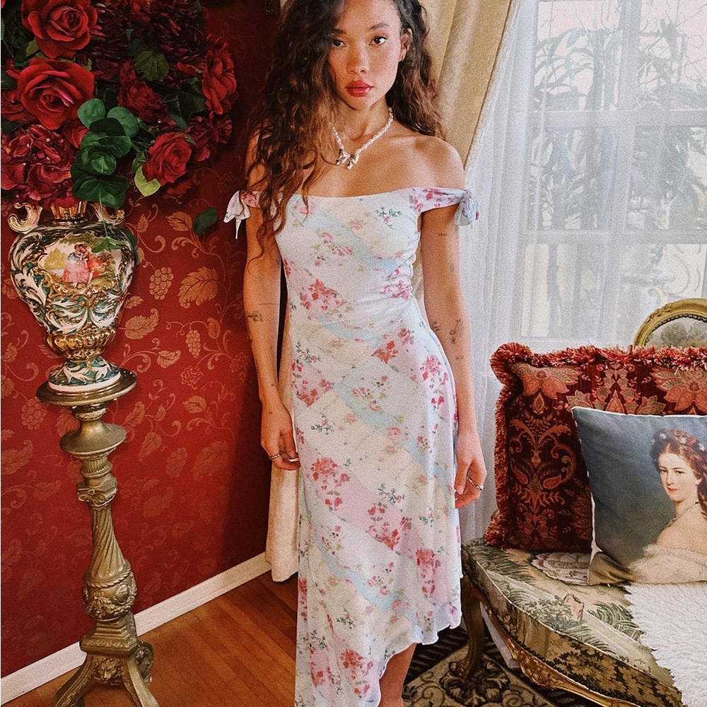 Princess Polly Smitten Floral Midi Dress